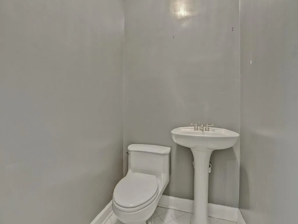 6055 Riverside Drive, Sandy Springs, Georgia 30328, 4 Bedrooms Bedrooms, ,3 BathroomsBathrooms,Residential,Sold,6055 Riverside Drive,5869187