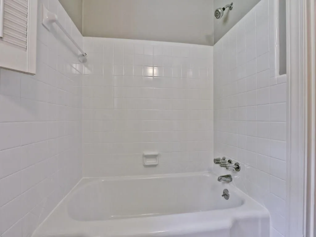 6055 Riverside Drive, Sandy Springs, Georgia 30328, 4 Bedrooms Bedrooms, ,3 BathroomsBathrooms,Residential,Sold,6055 Riverside Drive,5869187