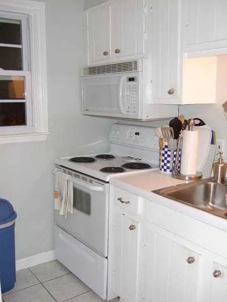 6700 Roswell Road Unit 1d, Sandy Springs, Georgia 30328, 3 Bedrooms Bedrooms, ,2 BathroomsBathrooms,Residential,Sold,6700 Roswell Road Unit 1d,4301404