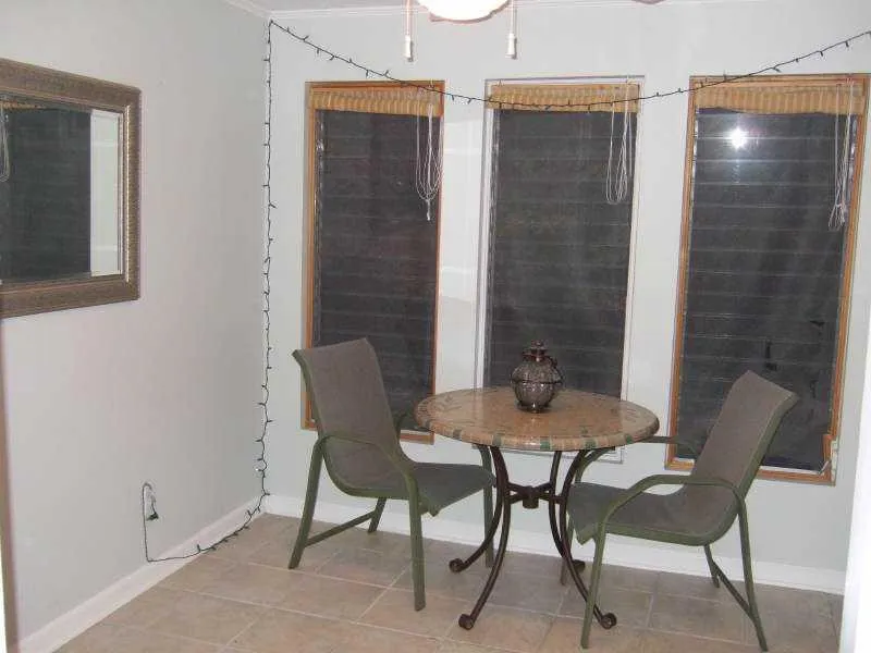 6700 Roswell Road Unit 1d, Sandy Springs, Georgia 30328, 3 Bedrooms Bedrooms, ,2 BathroomsBathrooms,Residential,Sold,6700 Roswell Road Unit 1d,4301404