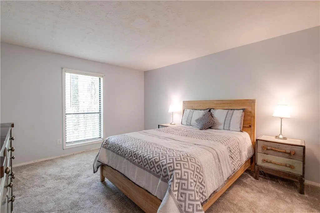 403 Woodcliff Drive Unit 403, Sandy Springs, Georgia 30350, 2 Bedrooms Bedrooms, ,1 BathroomBathrooms,Residential,Sold,403 Woodcliff Drive Unit 403,7201241