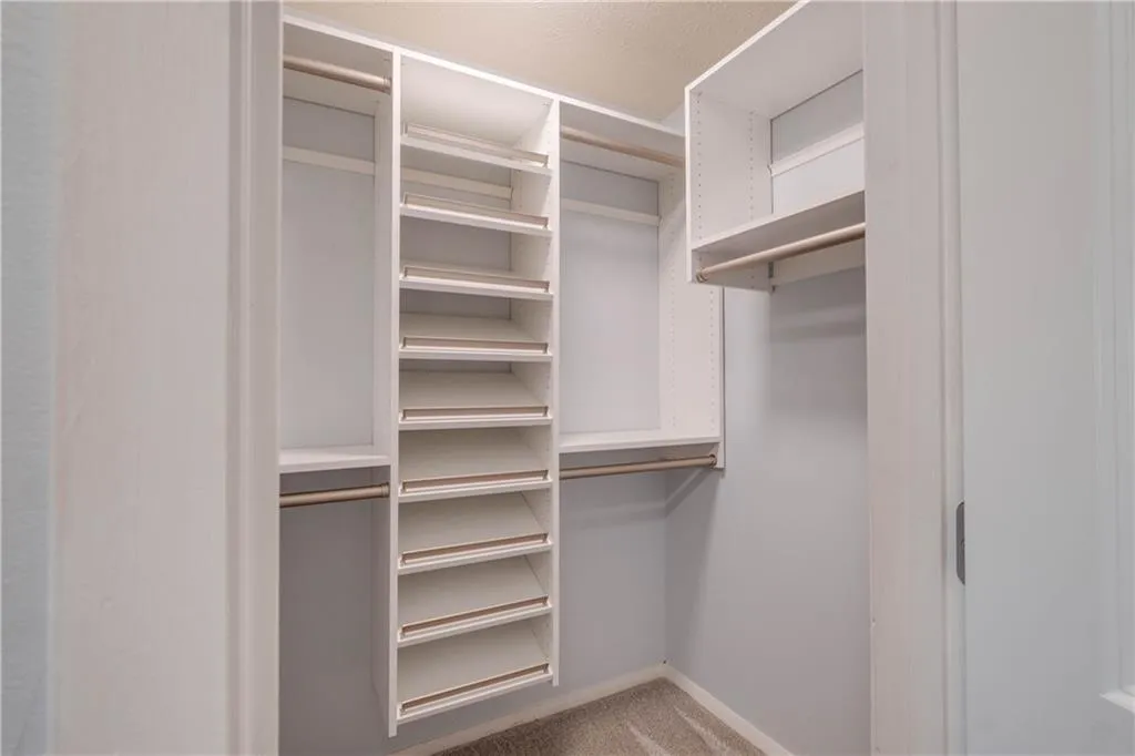 403 Woodcliff Drive Unit 403, Sandy Springs, Georgia 30350, 2 Bedrooms Bedrooms, ,1 BathroomBathrooms,Residential,Sold,403 Woodcliff Drive Unit 403,7201241