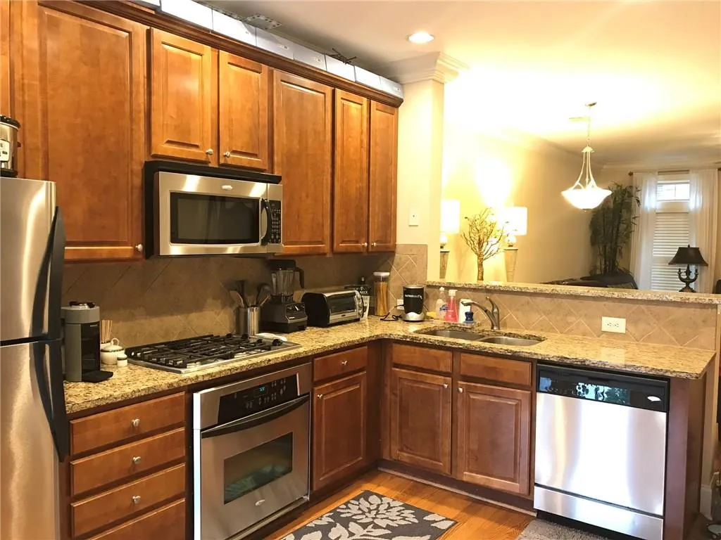 839 Perennial Drive Unit 839, Sandy Springs, Georgia 30328, 2 Bedrooms Bedrooms, ,2 BathroomsBathrooms,Residential,Sold,839 Perennial Drive Unit 839,6009470