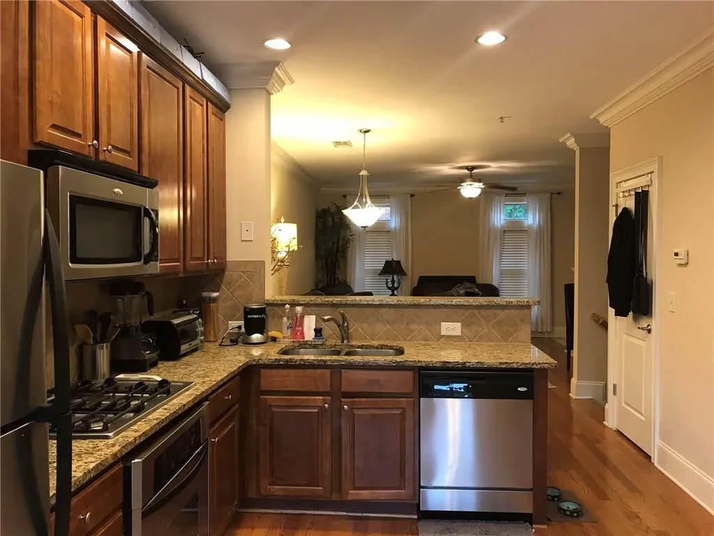 839 Perennial Drive Unit 839, Sandy Springs, Georgia 30328, 2 Bedrooms Bedrooms, ,2 BathroomsBathrooms,Residential,Sold,839 Perennial Drive Unit 839,6009470