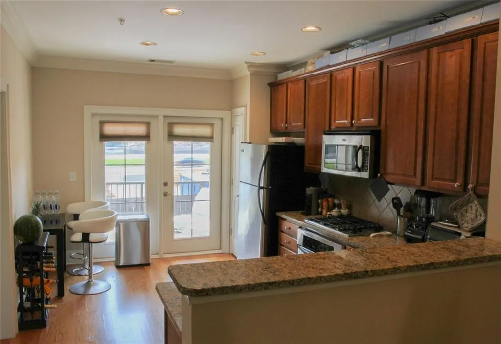 839 Perennial Drive Unit 839, Sandy Springs, Georgia 30328, 2 Bedrooms Bedrooms, ,2 BathroomsBathrooms,Residential,Sold,839 Perennial Drive Unit 839,6009470