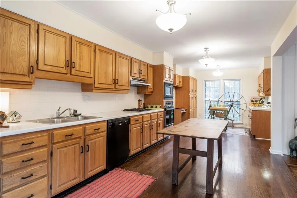 245 Dalrymple Road, Atlanta, Georgia 30328, 4 Bedrooms Bedrooms, ,4 BathroomsBathrooms,Residential,Sold,245 Dalrymple Road,6509857