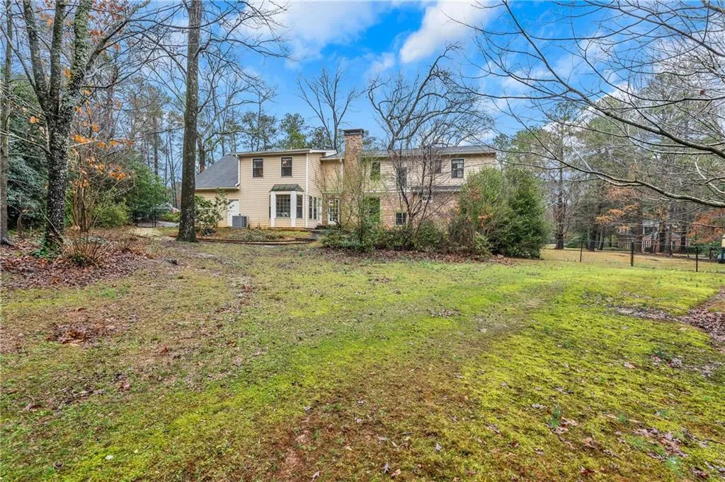 245 Dalrymple Road, Atlanta, Georgia 30328, 4 Bedrooms Bedrooms, ,4 BathroomsBathrooms,Residential,Sold,245 Dalrymple Road,6509857