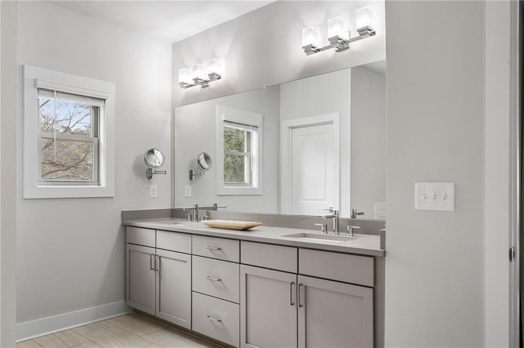 Bathroom with double sink vanity