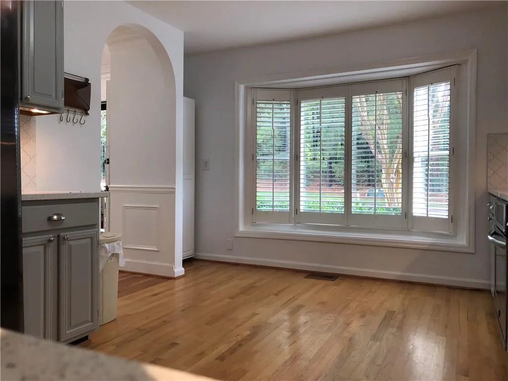 24 Huntington Place Drive, Sandy Springs, Georgia 30350, 3 Bedrooms Bedrooms, ,2 BathroomsBathrooms,Residential,Sold,24 Huntington Place Drive,6797555
