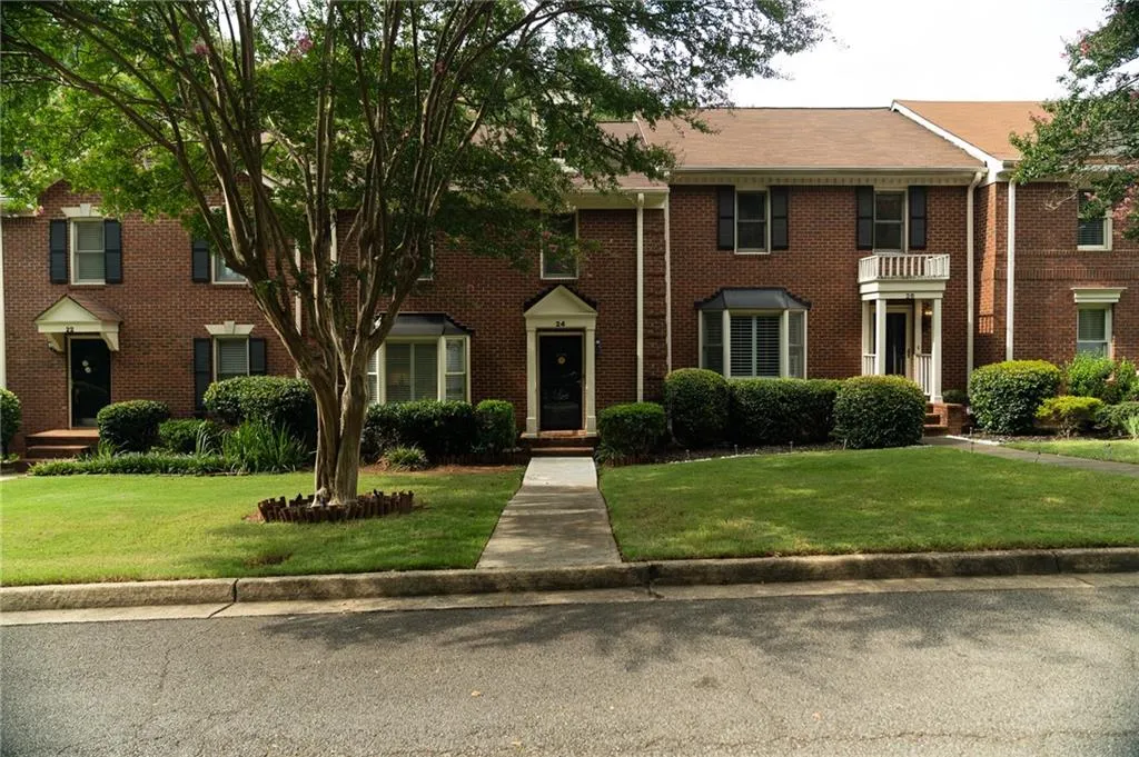 24 Huntington Place Drive, Sandy Springs, Georgia 30350, 3 Bedrooms Bedrooms, ,2 BathroomsBathrooms,Residential,Sold,24 Huntington Place Drive,6797555