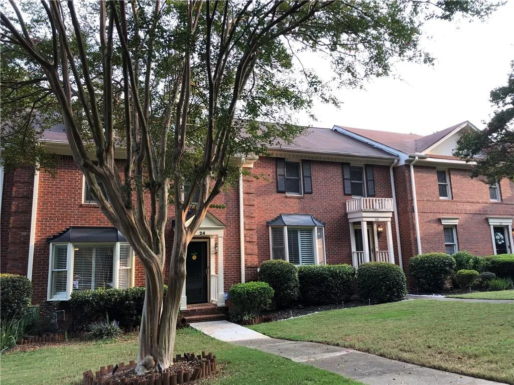24 Huntington Place Drive, Sandy Springs, Georgia 30350, 3 Bedrooms Bedrooms, ,2 BathroomsBathrooms,Residential,Sold,24 Huntington Place Drive,6797555