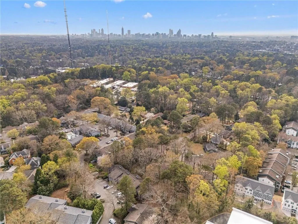 1176 Weatherstone Drive Ne, Atlanta, Georgia 30324, 2 Bedrooms Bedrooms, 0 ,2 BathroomsBathrooms,Residential,For Sale,1176 Weatherstone Drive Ne,7738681