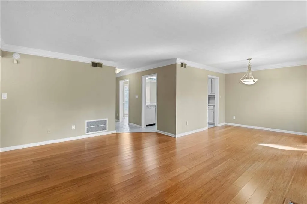 1176 Weatherstone Drive Ne, Atlanta, Georgia 30324, 2 Bedrooms Bedrooms, 0 ,2 BathroomsBathrooms,Residential,For Sale,1176 Weatherstone Drive Ne,7738681