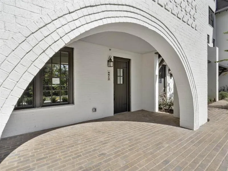 6613 Aria Boulevard Unit 121, Sandy Springs, Georgia 30328, 3 Bedrooms Bedrooms, ,4 BathroomsBathrooms,Residential,Sold,6613 Aria Boulevard Unit 121,6644629