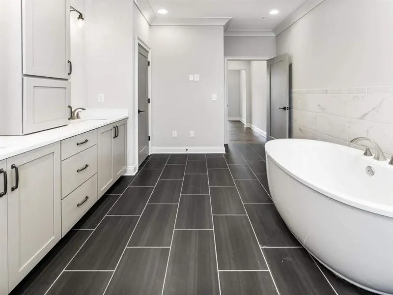 6613 Aria Boulevard Unit 121, Sandy Springs, Georgia 30328, 3 Bedrooms Bedrooms, ,4 BathroomsBathrooms,Residential,Sold,6613 Aria Boulevard Unit 121,6644629