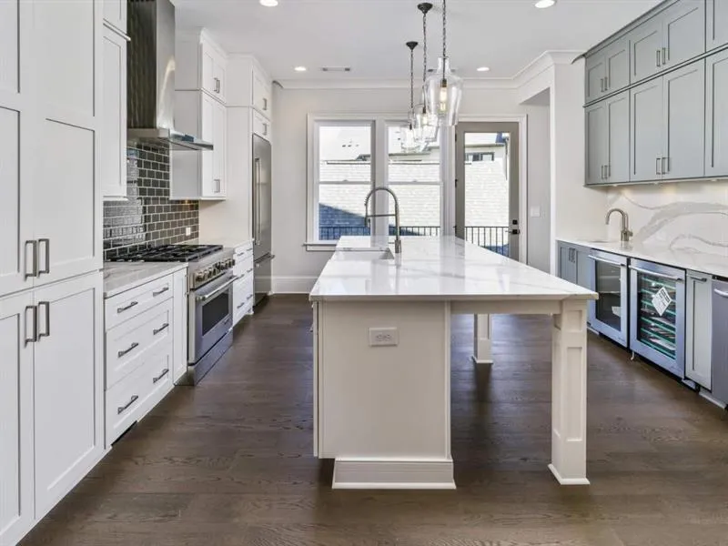 6613 Aria Boulevard Unit 121, Sandy Springs, Georgia 30328, 3 Bedrooms Bedrooms, ,4 BathroomsBathrooms,Residential,Sold,6613 Aria Boulevard Unit 121,6644629