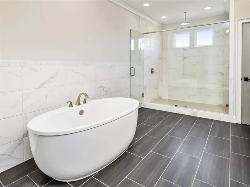 6613 Aria Boulevard Unit 121, Sandy Springs, Georgia 30328, 3 Bedrooms Bedrooms, ,4 BathroomsBathrooms,Residential,Sold,6613 Aria Boulevard Unit 121,6644629
