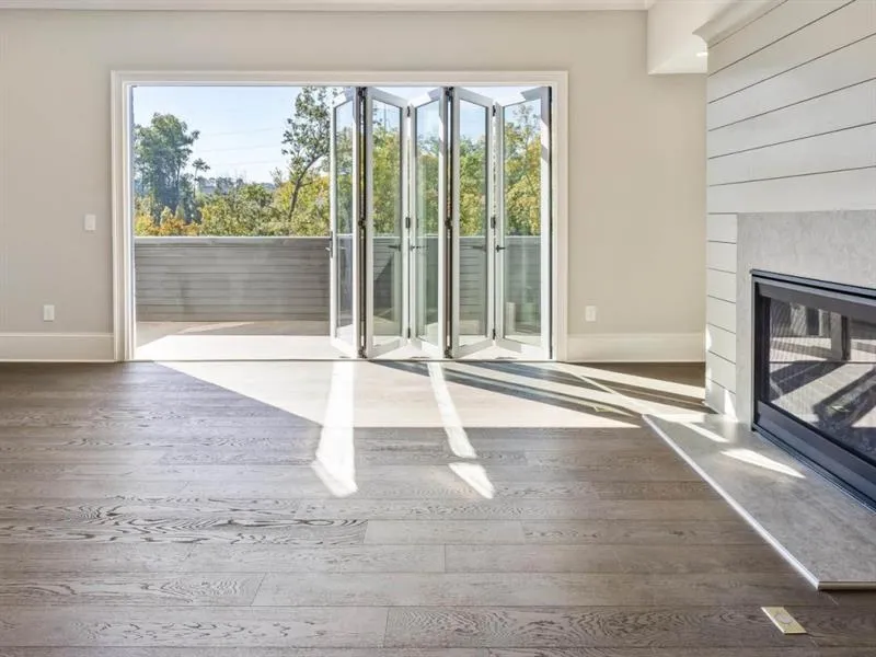 6613 Aria Boulevard Unit 121, Sandy Springs, Georgia 30328, 3 Bedrooms Bedrooms, ,4 BathroomsBathrooms,Residential,Sold,6613 Aria Boulevard Unit 121,6644629