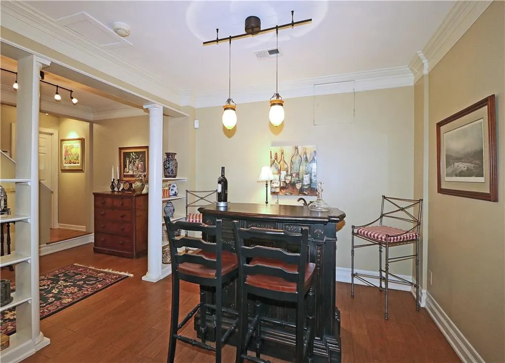 5656 River Oaks Place, Atlanta, Georgia 30327, 3 Bedrooms Bedrooms, ,2 BathroomsBathrooms,Residential,Sold,5656 River Oaks Place,6969607