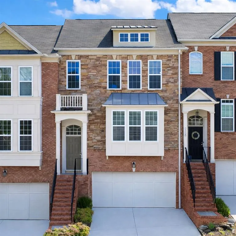 3363 Cumberland Club Drive Unit 16, Atlanta, Georgia 30339, 3 Bedrooms Bedrooms, 0 ,3 BathroomsBathrooms,Residential,For Sale,3363 Cumberland Club Drive Unit 16,7729560