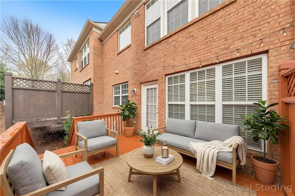 3363 Cumberland Club Drive Unit 16, Atlanta, Georgia 30339, 3 Bedrooms Bedrooms, 0 ,3 BathroomsBathrooms,Residential,For Sale,3363 Cumberland Club Drive Unit 16,7729560