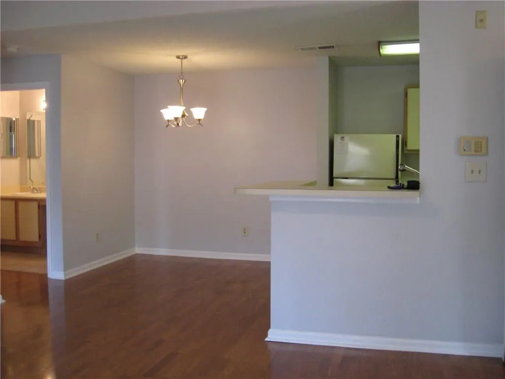 545 Granville Court Unit 545, Atlanta, Georgia 30328, 1 Bedroom Bedrooms, ,1 BathroomBathrooms,Residential,Sold,545 Granville Court Unit 545,5722868