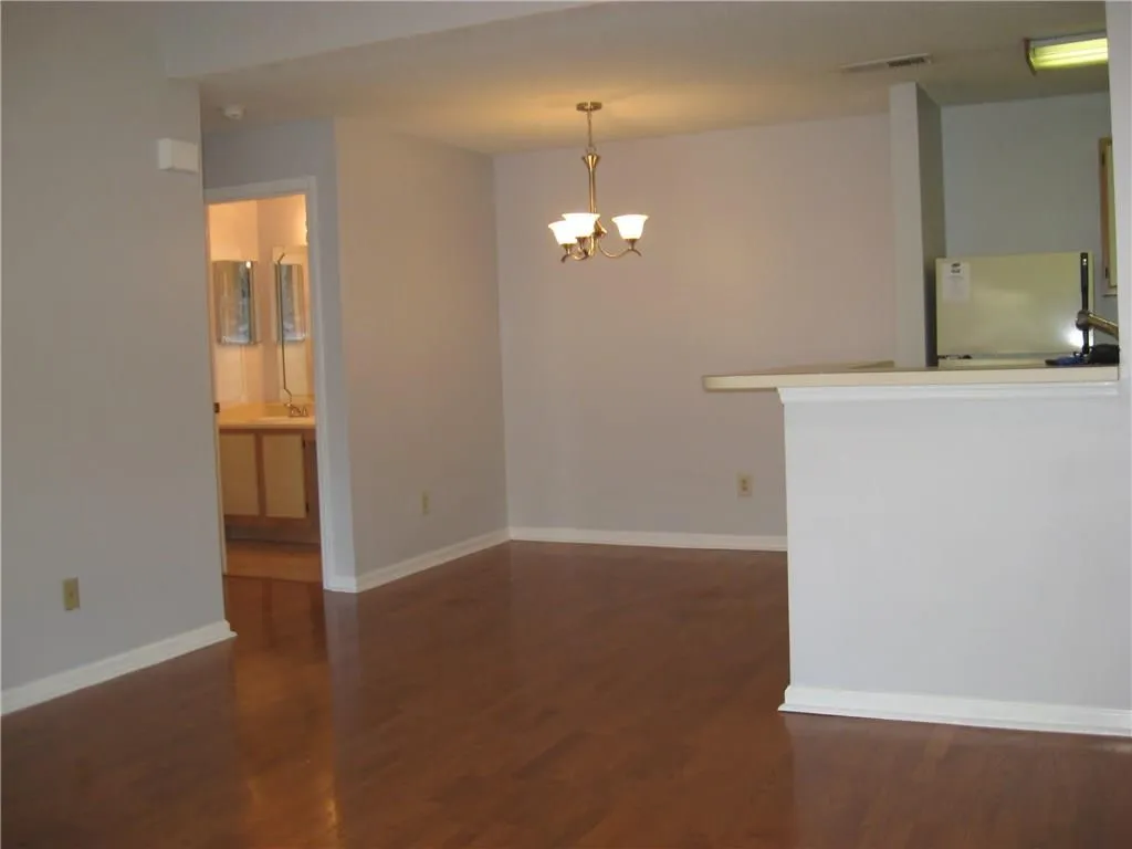 545 Granville Court Unit 545, Atlanta, Georgia 30328, 1 Bedroom Bedrooms, ,1 BathroomBathrooms,Residential,Sold,545 Granville Court Unit 545,5722868