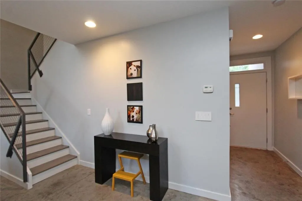 1366 Rietveld Row Nw, Atlanta, Georgia 30318, 2 Bedrooms Bedrooms, ,2 BathroomsBathrooms,Residential,Sold,1366 Rietveld Row Nw,5767492