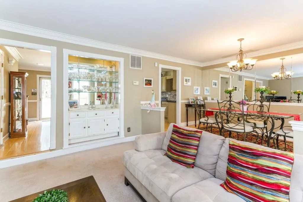 50 Huntington Place Drive, Atlanta, Georgia 30350, 3 Bedrooms Bedrooms, ,2 BathroomsBathrooms,Residential,Sold,50 Huntington Place Drive,6863447