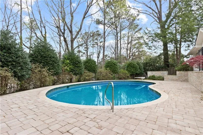 435 Riverhill Drive, Atlanta, Georgia 30328, 5 Bedrooms Bedrooms, ,4 BathroomsBathrooms,Residential,Sold,435 Riverhill Drive,7414699