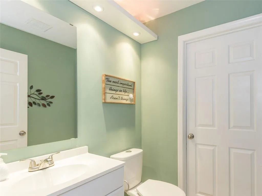 362 The Chace, Sandy Springs, Georgia 30328, 4 Bedrooms Bedrooms, ,3 BathroomsBathrooms,Residential,Sold,362 The Chace,5784955