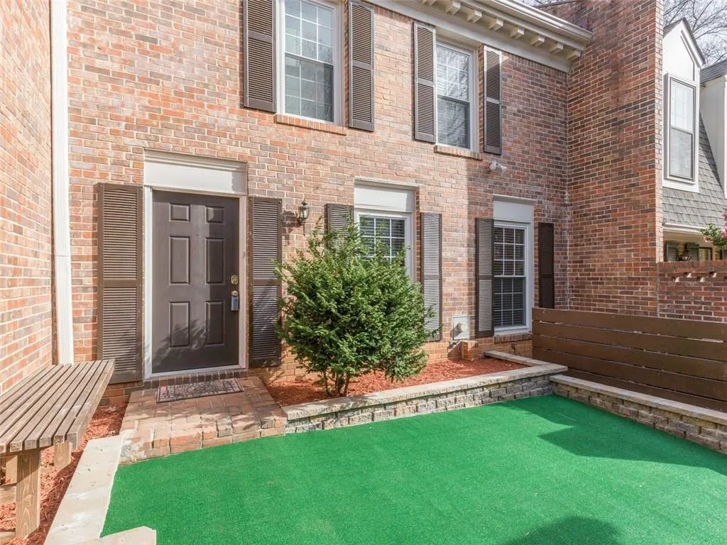 362 The Chace, Sandy Springs, Georgia 30328, 4 Bedrooms Bedrooms, ,3 BathroomsBathrooms,Residential,Sold,362 The Chace,5784955