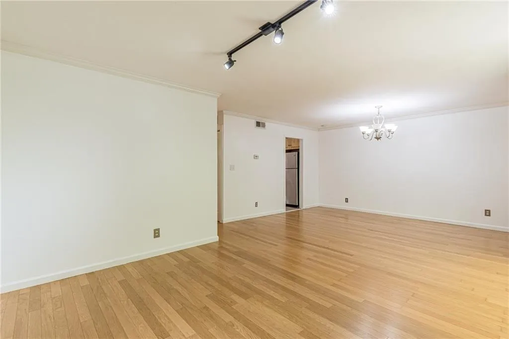 145 Northwood Drive Unit P12, Atlanta, Georgia 30342, 3 Bedrooms Bedrooms, ,2 BathroomsBathrooms,Residential,Sold,145 Northwood Drive Unit P12,7216363