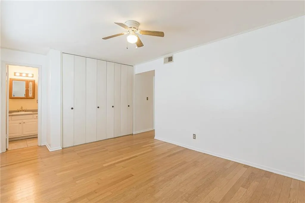 145 Northwood Drive Unit P12, Atlanta, Georgia 30342, 3 Bedrooms Bedrooms, ,2 BathroomsBathrooms,Residential,Sold,145 Northwood Drive Unit P12,7216363