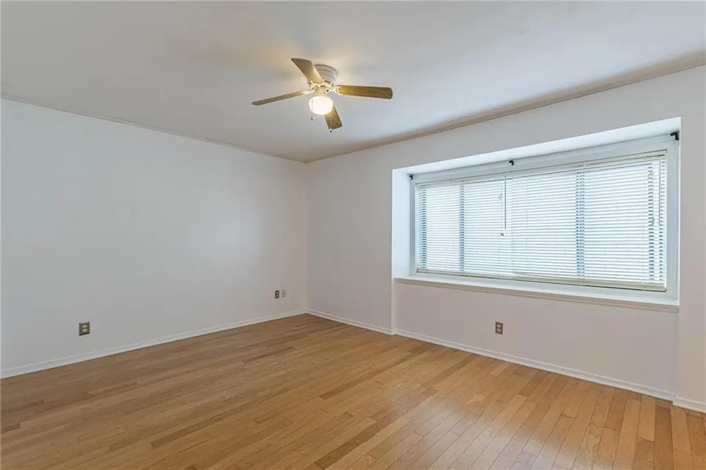 145 Northwood Drive Unit P12, Atlanta, Georgia 30342, 3 Bedrooms Bedrooms, ,2 BathroomsBathrooms,Residential,Sold,145 Northwood Drive Unit P12,7216363