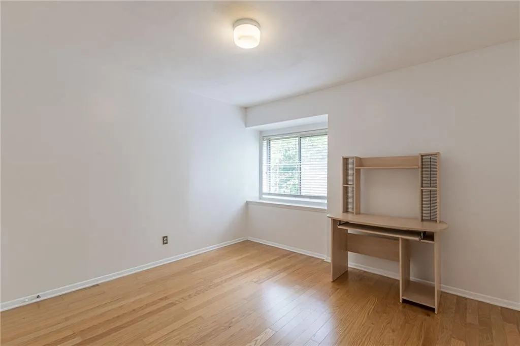 145 Northwood Drive Unit P12, Atlanta, Georgia 30342, 3 Bedrooms Bedrooms, ,2 BathroomsBathrooms,Residential,Sold,145 Northwood Drive Unit P12,7216363