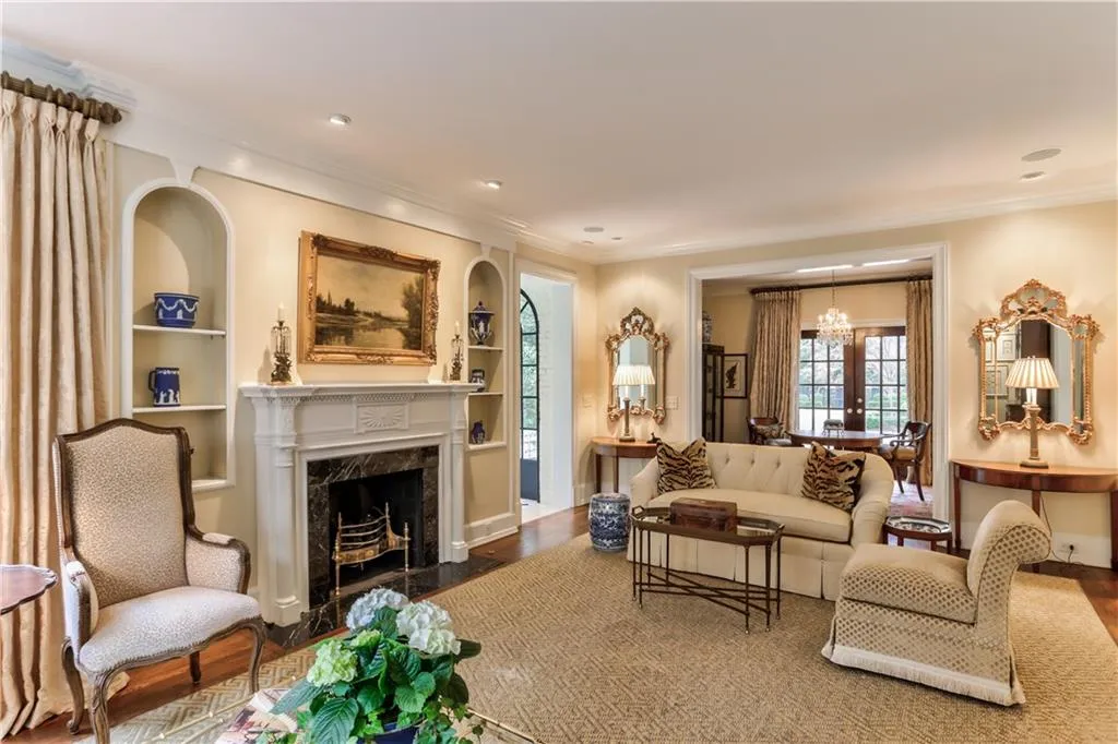 184 Peachtree Battle Avenue Nw, Atlanta, Georgia 30305, 5 Bedrooms Bedrooms, ,6 BathroomsBathrooms,Residential,Sold,184 Peachtree Battle Avenue Nw,5967447