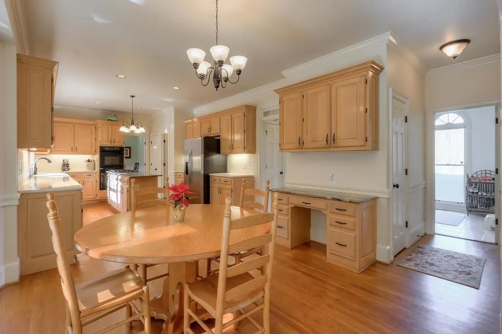 1775 Brandon Hall Drive, Sandy Springs, Georgia 30350, 5 Bedrooms Bedrooms, ,4 BathroomsBathrooms,Residential,Sold,1775 Brandon Hall Drive,6831040