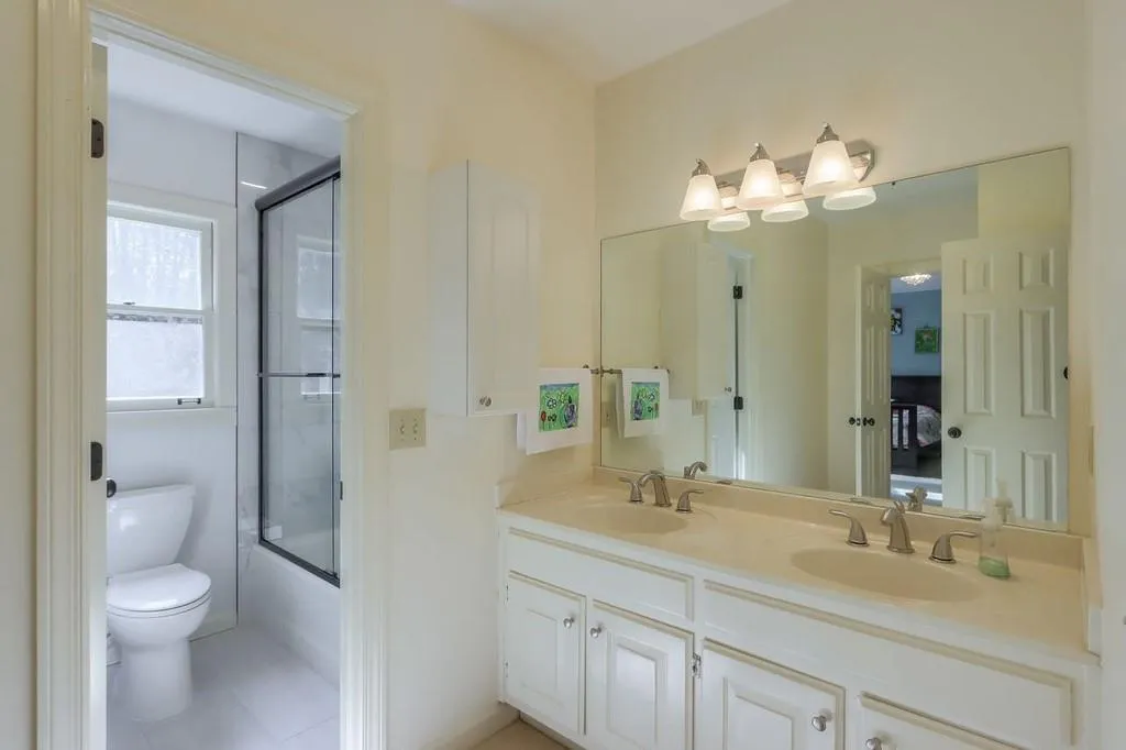1775 Brandon Hall Drive, Sandy Springs, Georgia 30350, 5 Bedrooms Bedrooms, ,4 BathroomsBathrooms,Residential,Sold,1775 Brandon Hall Drive,6831040