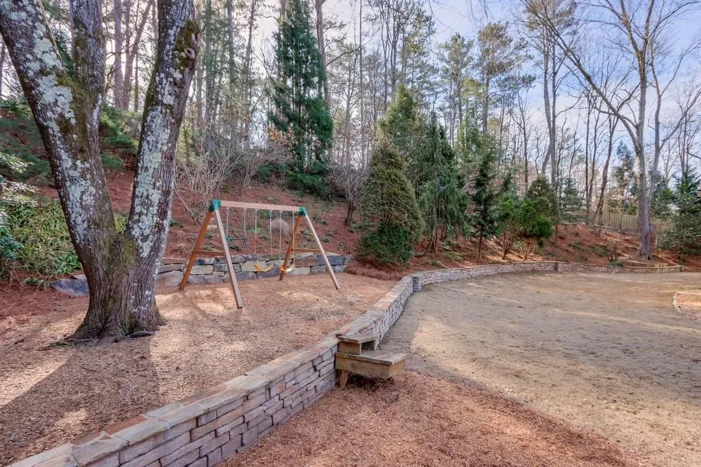 1775 Brandon Hall Drive, Sandy Springs, Georgia 30350, 5 Bedrooms Bedrooms, ,4 BathroomsBathrooms,Residential,Sold,1775 Brandon Hall Drive,6831040