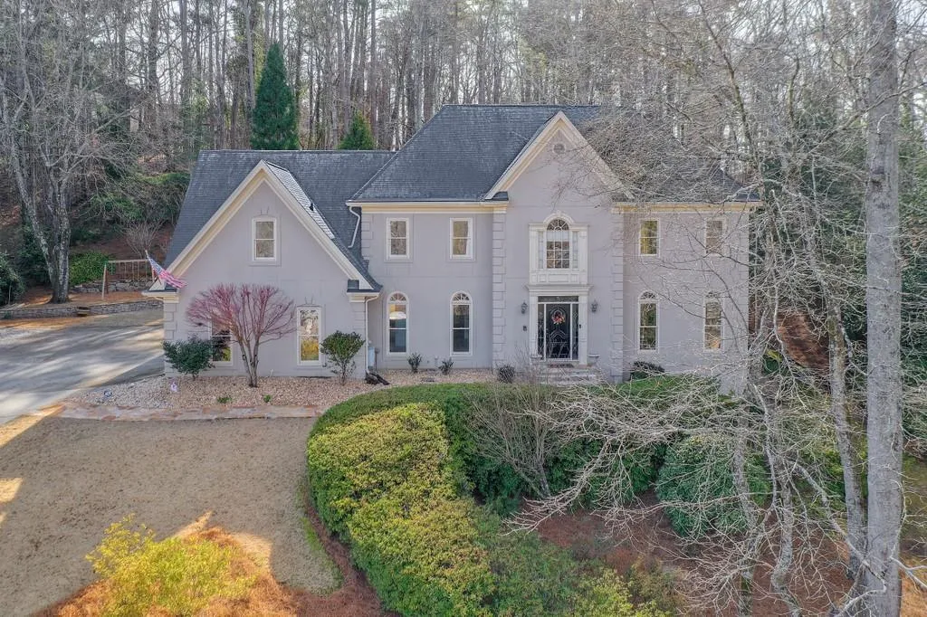1775 Brandon Hall Drive, Sandy Springs, Georgia 30350, 5 Bedrooms Bedrooms, ,4 BathroomsBathrooms,Residential,Sold,1775 Brandon Hall Drive,6831040