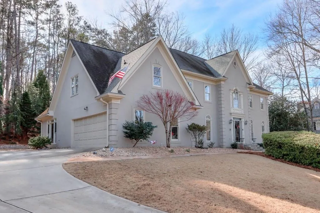 1775 Brandon Hall Drive, Sandy Springs, Georgia 30350, 5 Bedrooms Bedrooms, ,4 BathroomsBathrooms,Residential,Sold,1775 Brandon Hall Drive,6831040