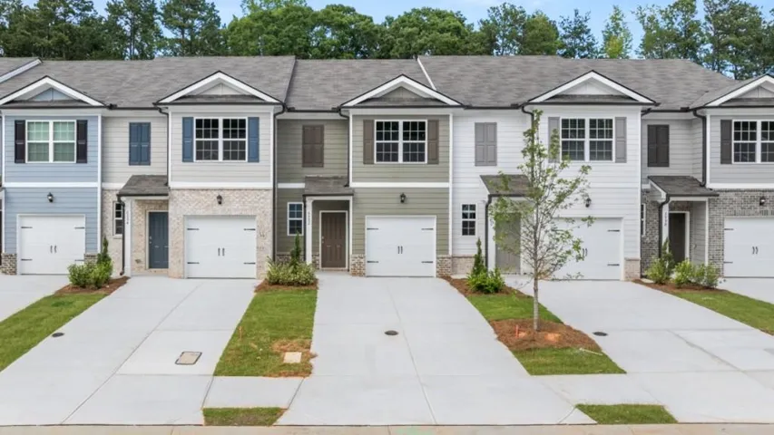 6002 Skylar Drive, South Fulton, Georgia 30331