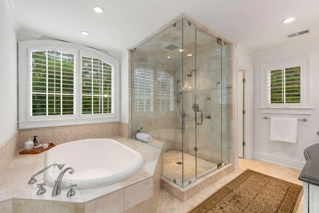 1370 Hanover West Drive, Atlanta, Georgia 30327, 4 Bedrooms Bedrooms, ,4 BathroomsBathrooms,Residential,For Sale,1370 Hanover West Drive,7628751