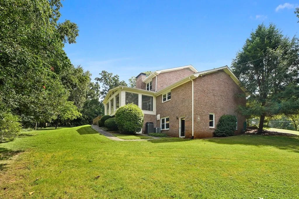 1545 Chevron Drive, Atlanta, Georgia 30350, 4 Bedrooms Bedrooms, ,4 BathroomsBathrooms,Residential,Sold,1545 Chevron Drive,6776899