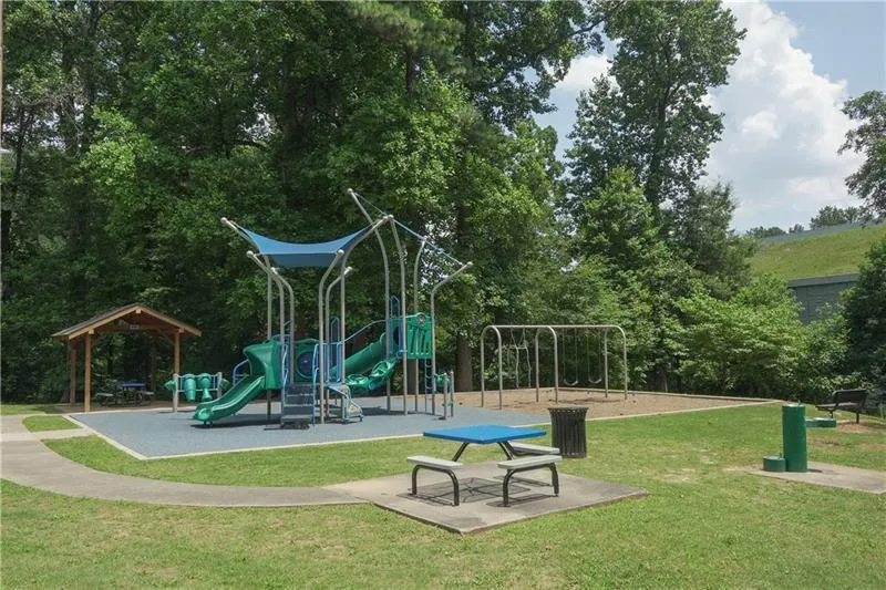 5836 Sandy Springs Circle, Sandy Springs, Georgia 30328, 3 Bedrooms Bedrooms, ,4 BathroomsBathrooms,Residential,For Sale,5836 Sandy Springs Circle,7637002