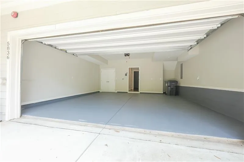 5836 Sandy Springs Circle, Sandy Springs, Georgia 30328, 3 Bedrooms Bedrooms, ,4 BathroomsBathrooms,Residential,For Sale,5836 Sandy Springs Circle,7637002