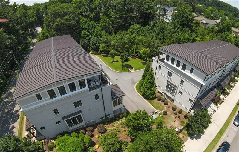 5836 Sandy Springs Circle, Sandy Springs, Georgia 30328, 3 Bedrooms Bedrooms, ,4 BathroomsBathrooms,Residential,For Sale,5836 Sandy Springs Circle,7637002
