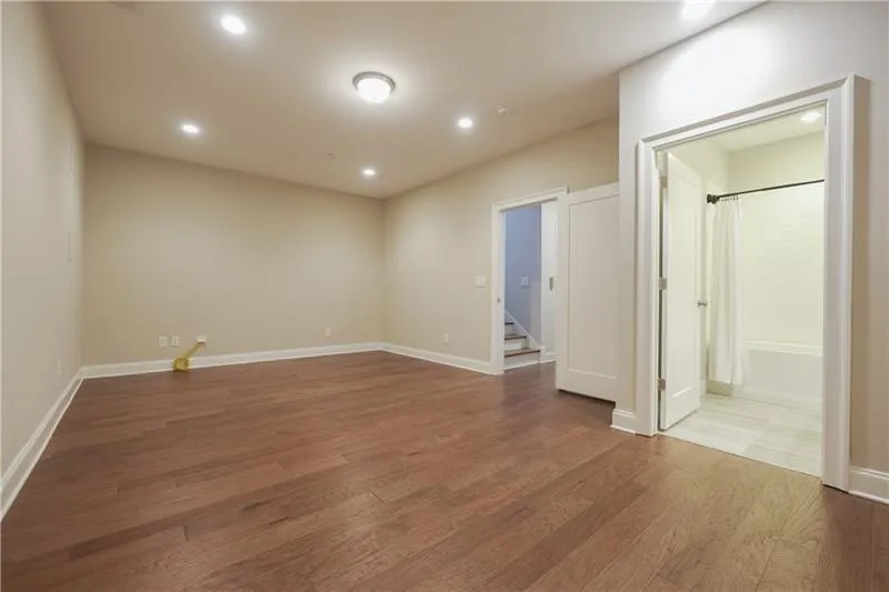 5836 Sandy Springs Circle, Sandy Springs, Georgia 30328, 3 Bedrooms Bedrooms, ,4 BathroomsBathrooms,Residential,For Sale,5836 Sandy Springs Circle,7637002