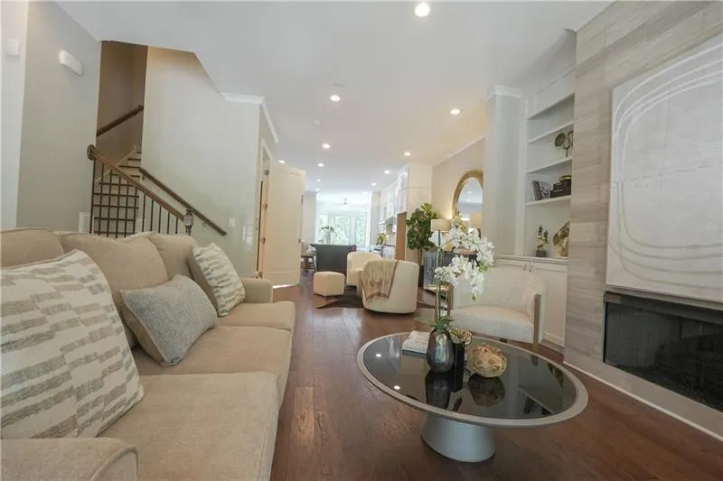 5836 Sandy Springs Circle, Sandy Springs, Georgia 30328, 3 Bedrooms Bedrooms, ,4 BathroomsBathrooms,Residential,For Sale,5836 Sandy Springs Circle,7637002